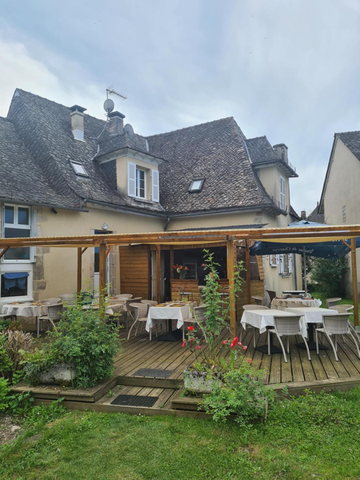 Hotel Saint Julien Aux Bois Eksteriør billede