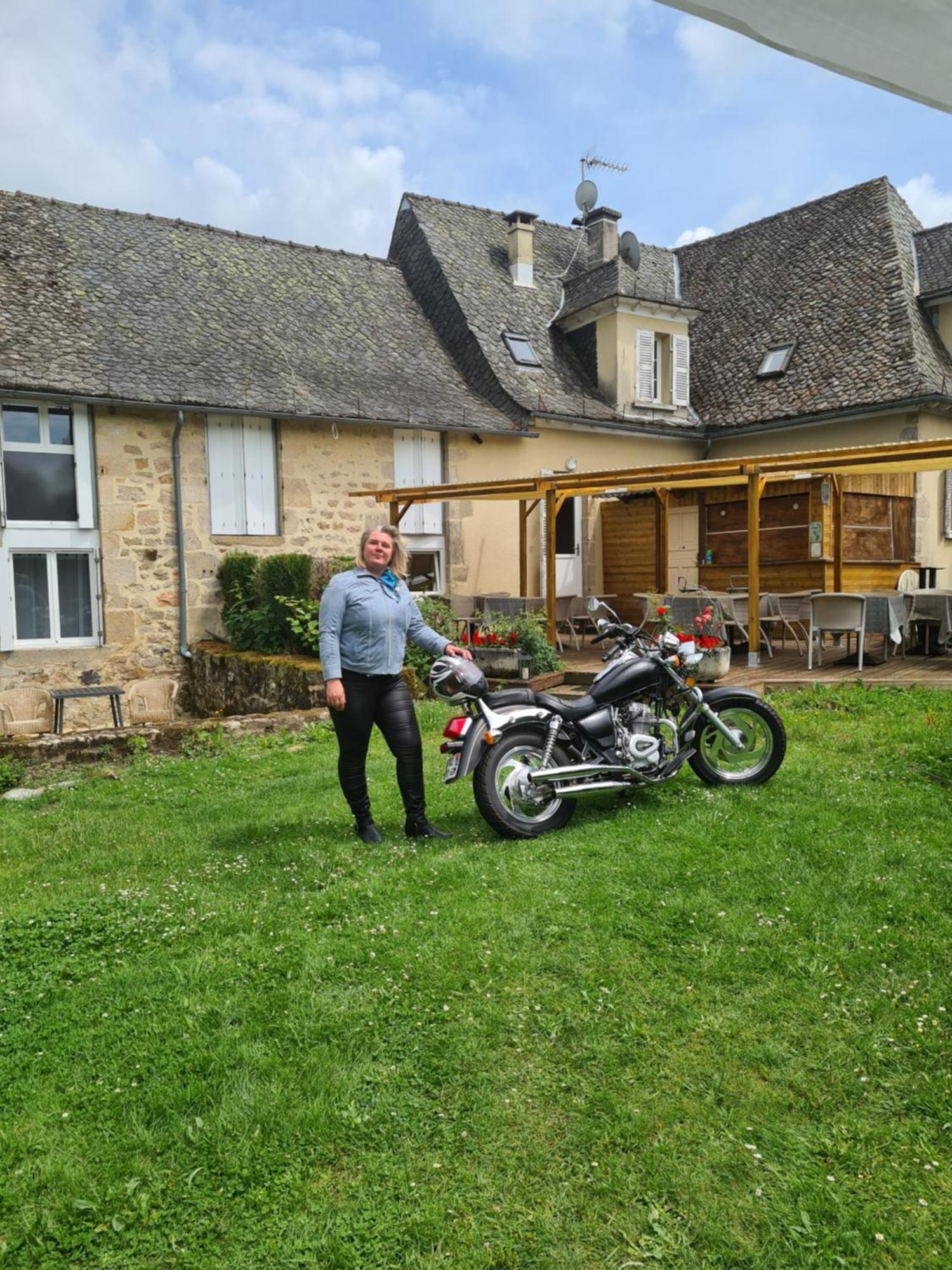 Hotel Saint Julien Aux Bois Eksteriør billede